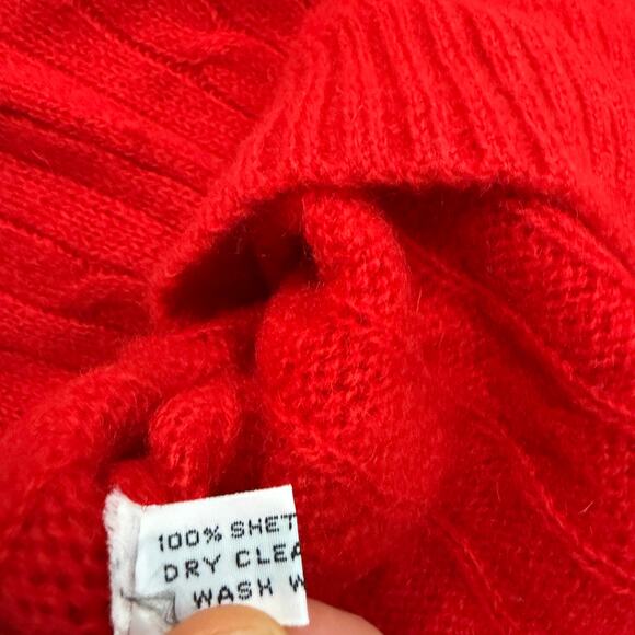 Lady Clansman Sweater Women’s Large Red 100% Scottish Shetland Wool Bermuda NEW - Picture 5 of 8